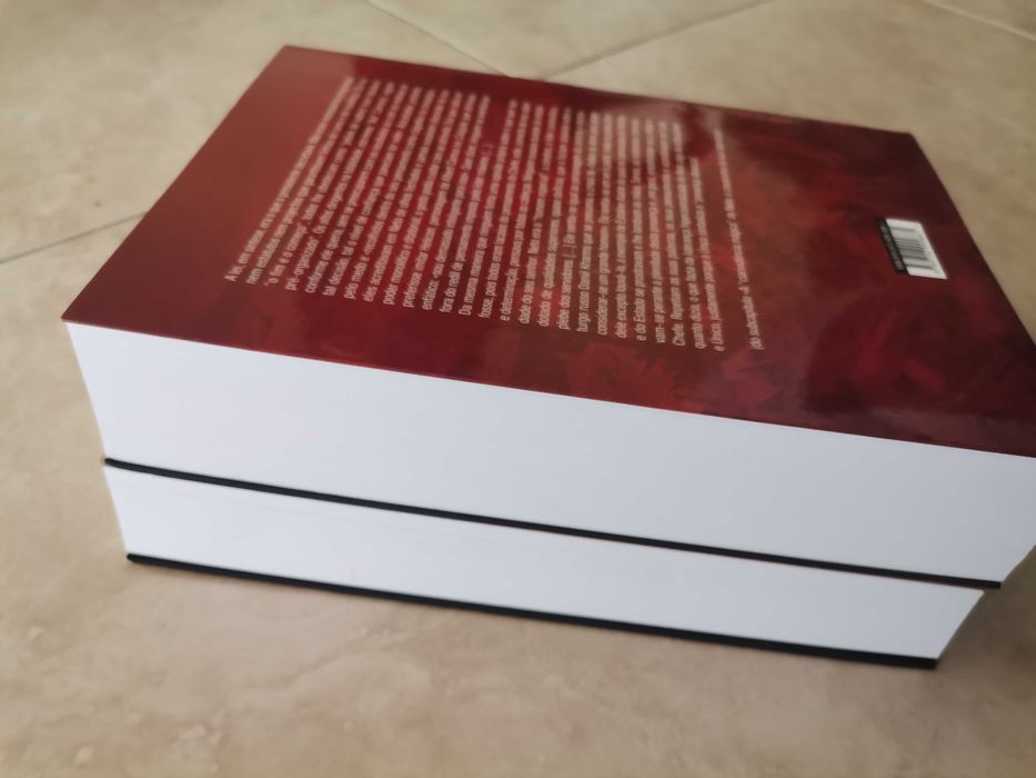 Portes Grátis - A História do MPLA em Carne Viva  (em 2 vol.)