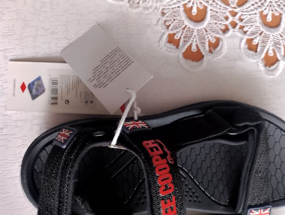 Sandały uniwersalne nowe Lee Cooper rozmiar 38 wkładka 23,5