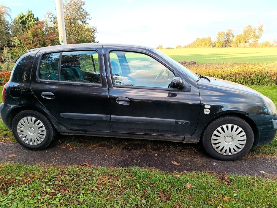 Sprzedam Renault Clio 2003r
