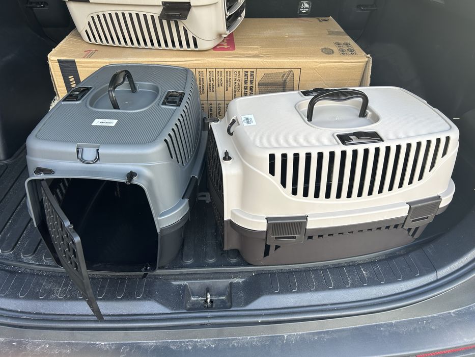 Контейнер-переноска для животных PT-100 IRAK PLASTIK. Опт 350 гр