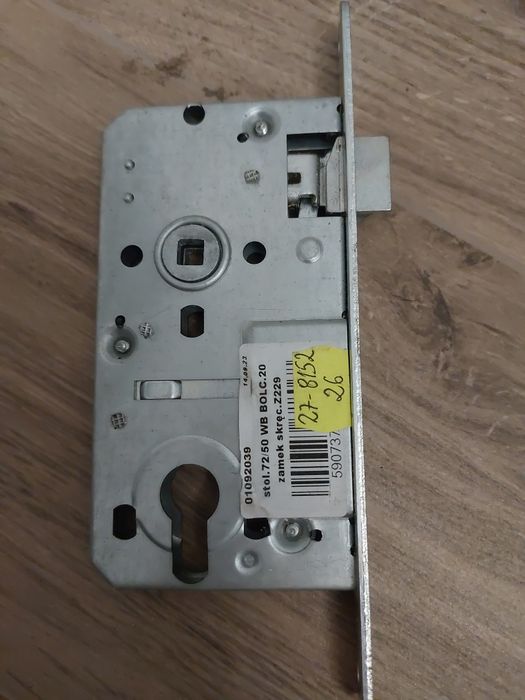 Zamek wpuszczany do drzwi