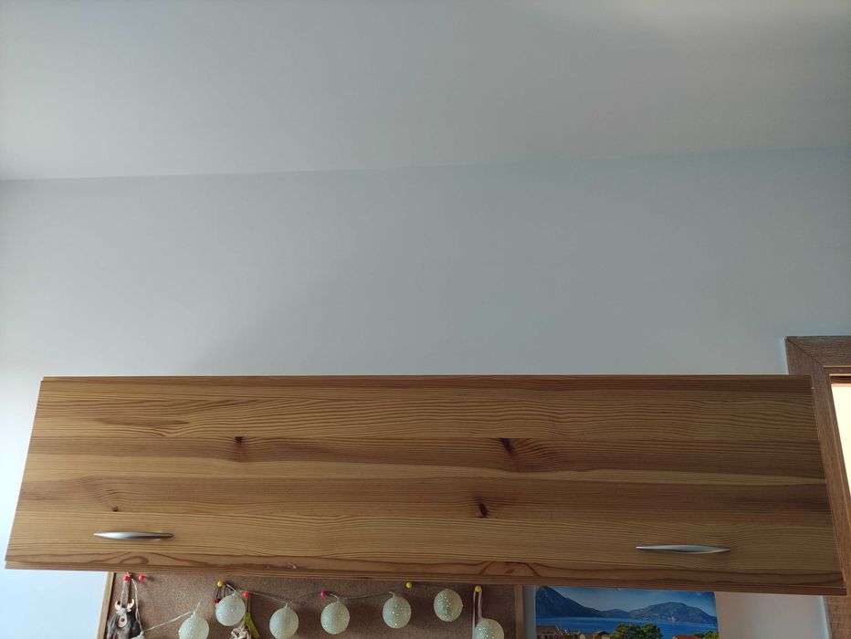 Szafka sosnowa lite drewno ścienna książkowa