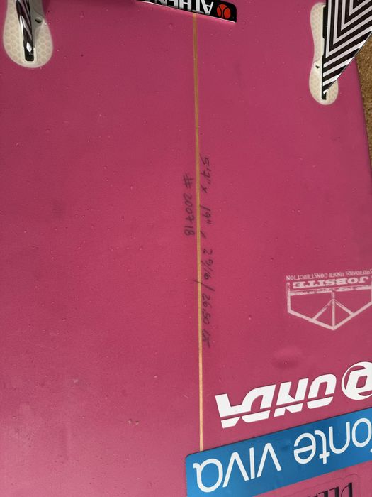 Prancha de surf jobsite surfboards 5’7 (inclui leash, quilhas e saco)