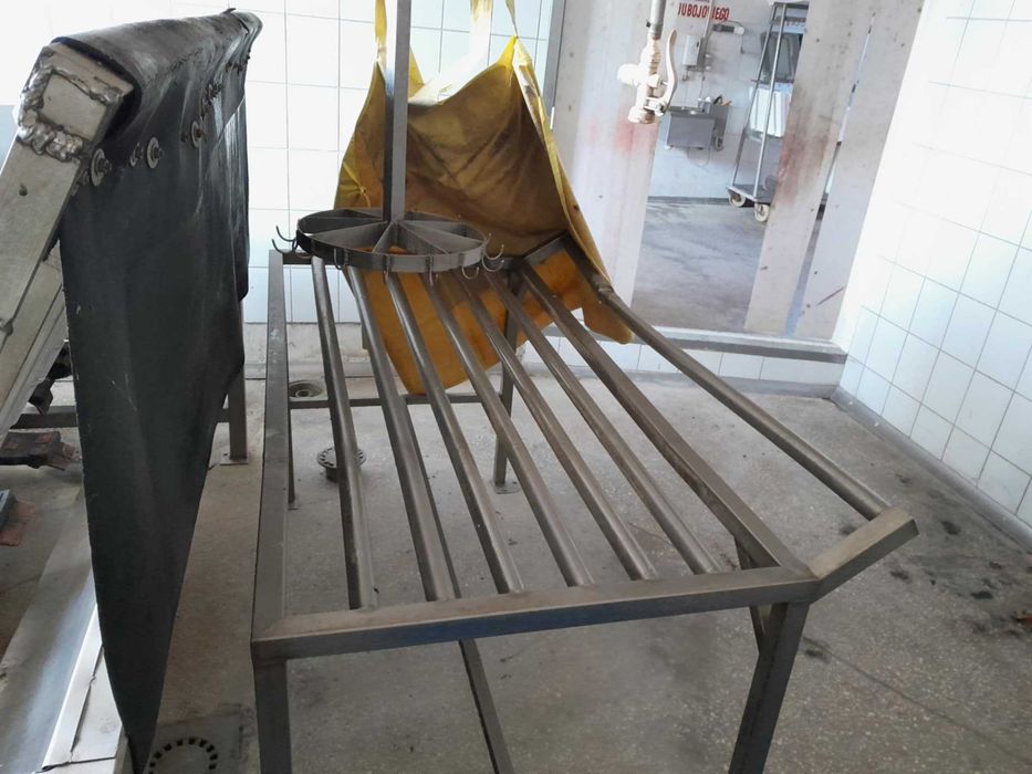 Sprzedam wyposażenie ubojni, rzeźni