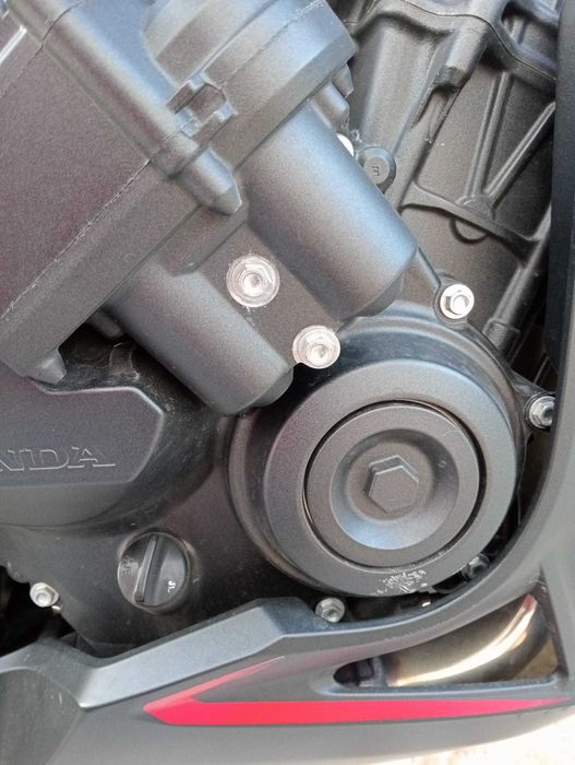 Honda CBR650R E-Clutch 2025 | Junho 2025 | < 5.000km | Garantia