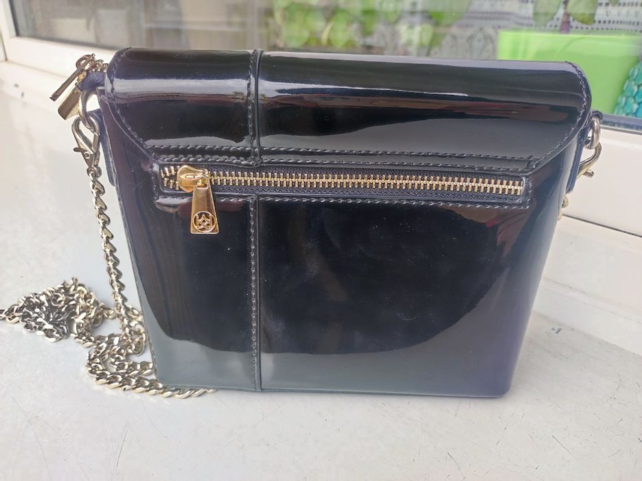 Torebka na ramię Kazar czarna