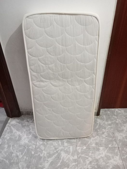 Carrinho de bebe com cadeiras