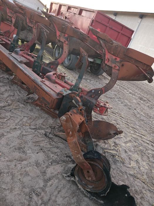 Pług 5 skibowy Vogel & Noot do remontu