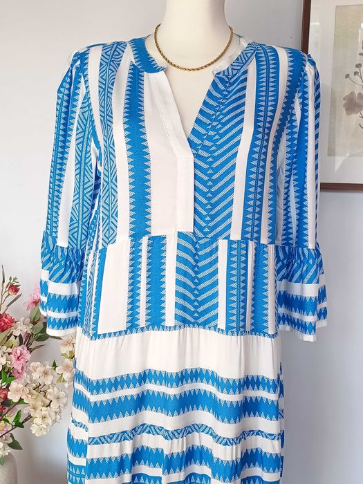 Biała niebieska sukienka długa wiskoza 100% 40 L wzory etno boho lato