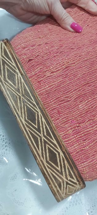 Mala artesanal de fibras naturais