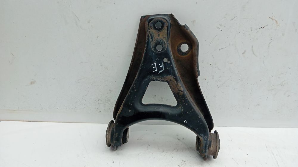 Braço de suspensão frente esquerdo RENAULT Clio II (BB0/1/2_, CB0/1/2_