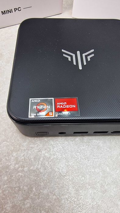 Mini PC Pinova Series E3B Ryzen 5 7430U 16GB 512GB SSD WiFi 6