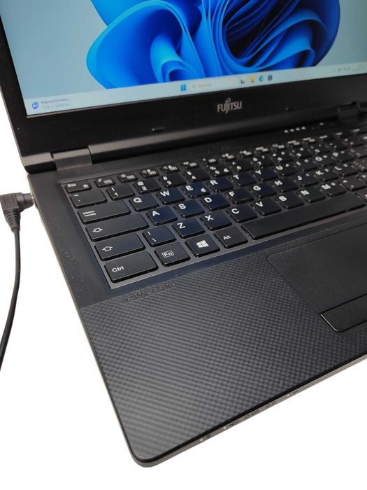LAPTOP | Fujitsu LifeBook E548 | i5-8250U | 8GB 256SSD LTE W11 | FV23