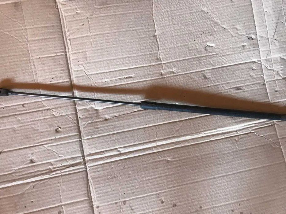 Упор капота пасат б6 б7 гольф