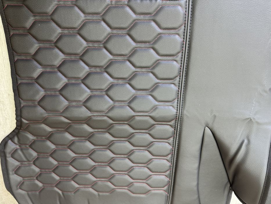 Dywaniki pikowane Scania haft komputerowy plaster miodu haft