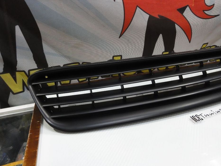 Grelha Frontal Sem Símbolo para Audi A3 8L 01-04 em plástico ABS