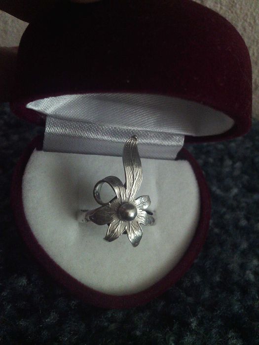 Кольцо перстень квітка срібло  925