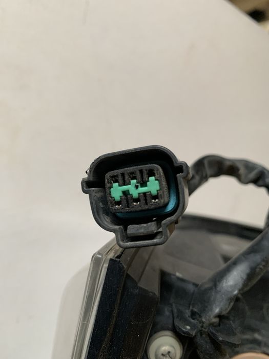 Задній стоп на mitsubishi pajero wagon