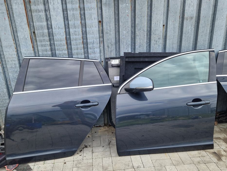 Drzwi volvo v60 1.6b