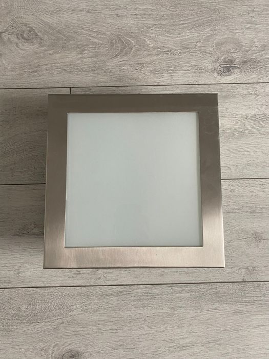 Kinkiet loftowy, lampa ścienna lub sufitowa