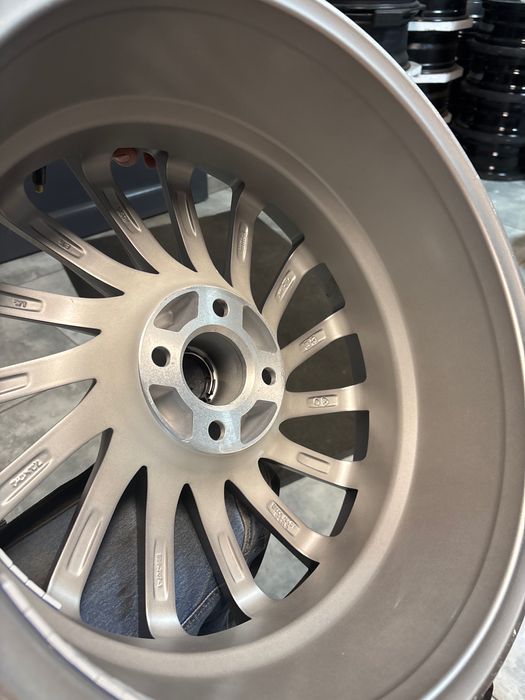Felgi aluminiowe 17 cali Renault 4x100 Clio Megane Scenic