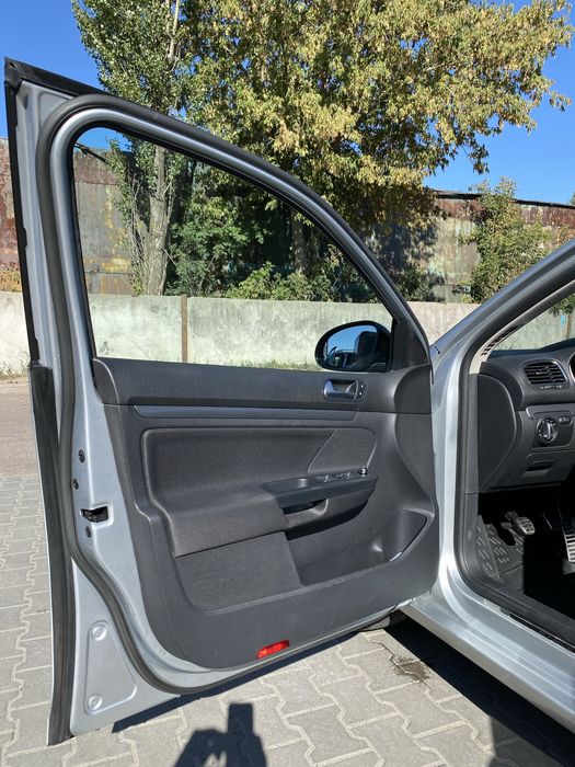 Продам  авто Golf 6.