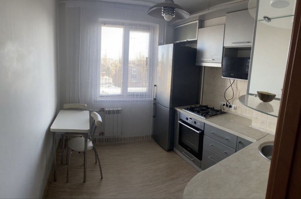 2-к квартира с ремонтом ( просп Гагарина 97 кв)