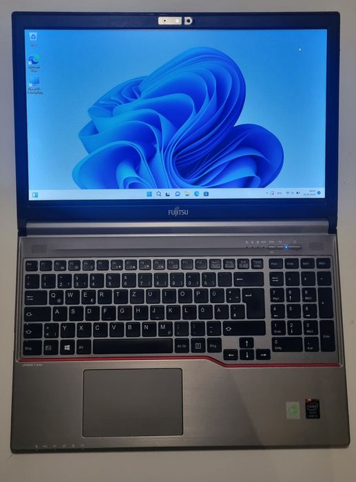 Fujitsu Lifebook e754 i5