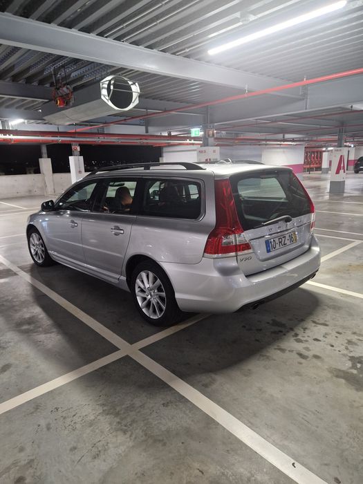 Volvo V70 D4 – Excelente Estado | 181cv | Familiar Premium |