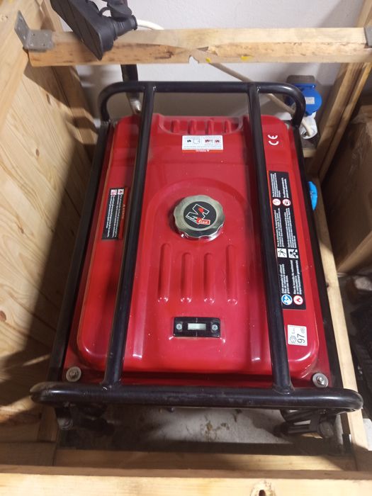 Бензогенератор АGT