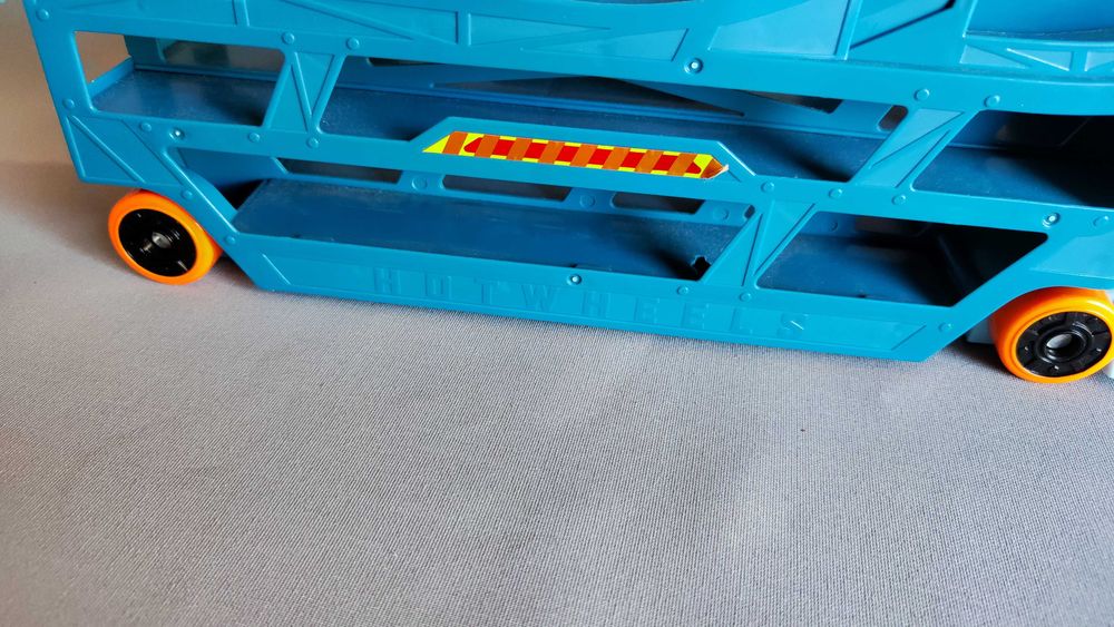 Camiao Pista Hot Wheels Stunt & Go Rig - Como Novo!