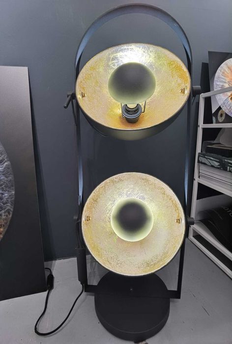 Candeeiro Moderno Preto e Dourado