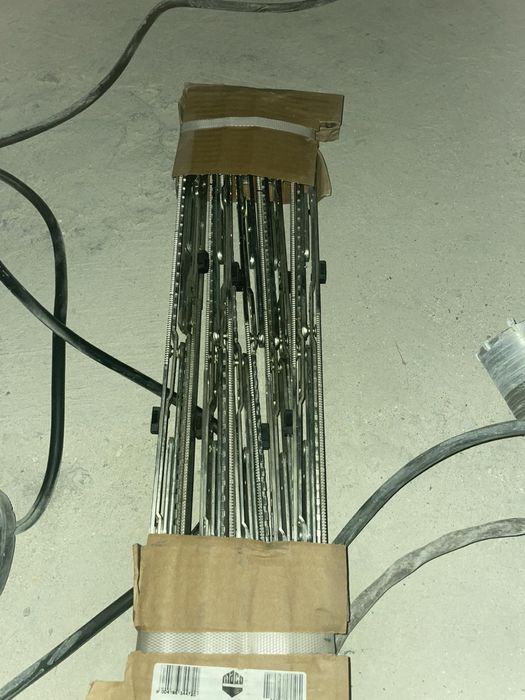 Фурнітура продам. Відправка нова та укр почта , також олх доставка……