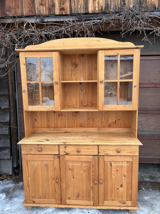 Solidny, drewniany kredens -piękny, pojemny, naturalny- 130x40x195cm