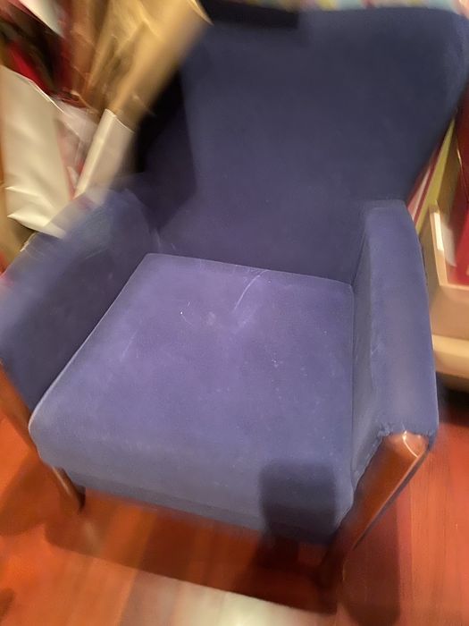 Sofá 2 lugares + cadeirão + puff