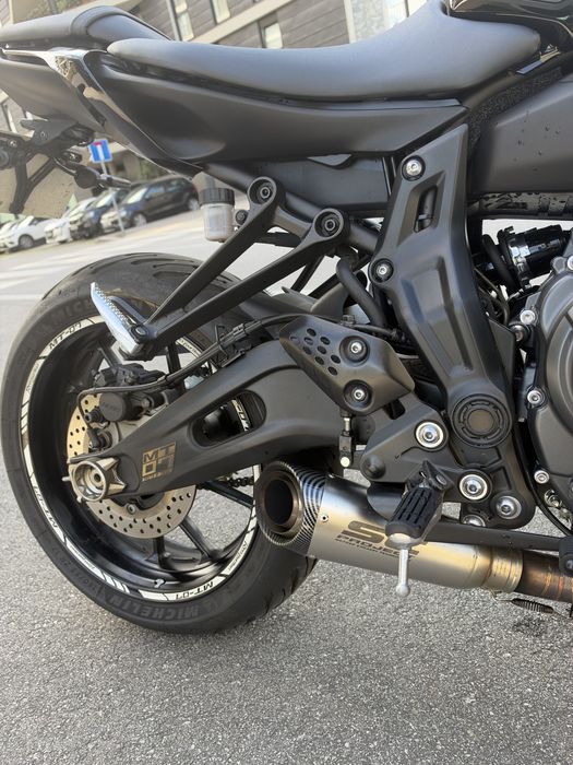 Yamaha MT - 07 pure black full power