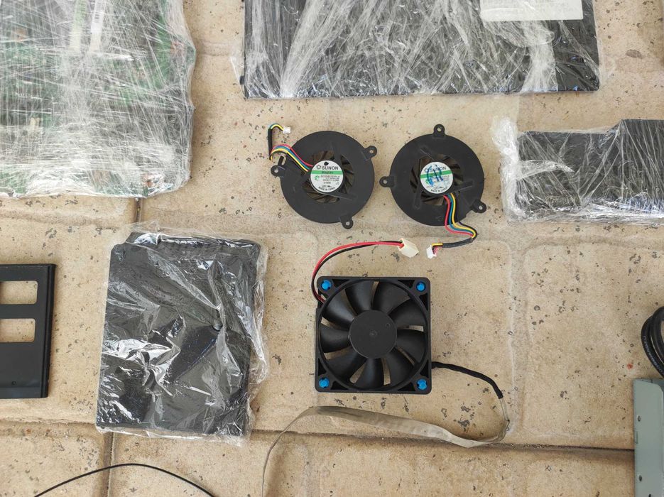 Lote Peças Computadores Portáteis e Desktop