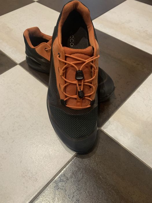 Продам кросівки ecco biom,розмір 43.Стан нових.
