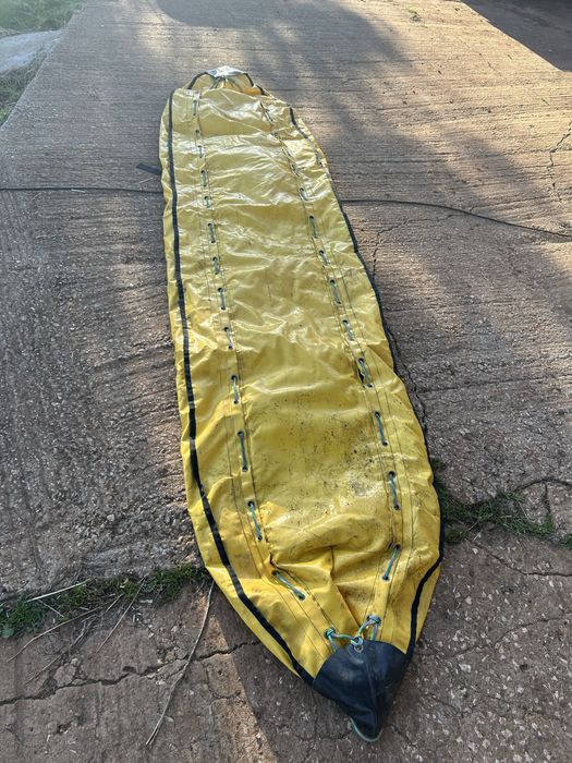 Vende de kayak em bom estado