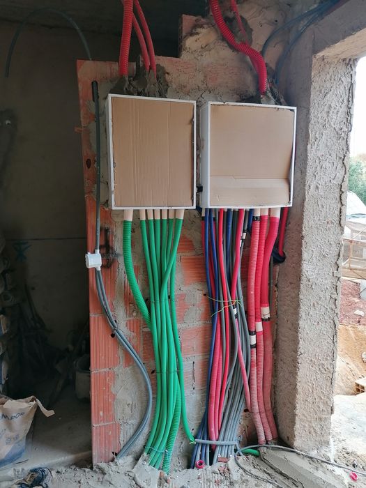 Instalações elétricas novas, reparações, canalização trabalhos de remodelação de casas