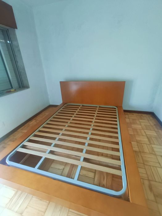 Cama casal + Estrado + Colchão Molaflex