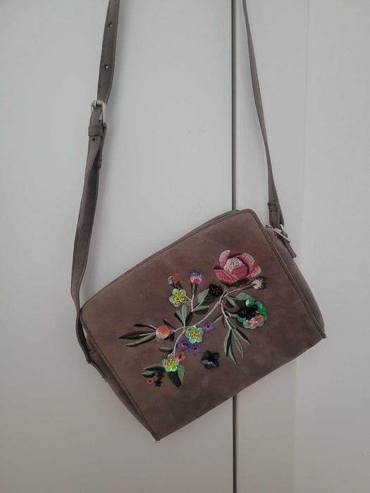 Torebka na ramię w kwiatki