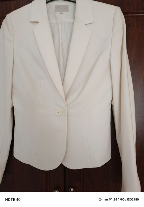 Sprzedam marynarki damskie