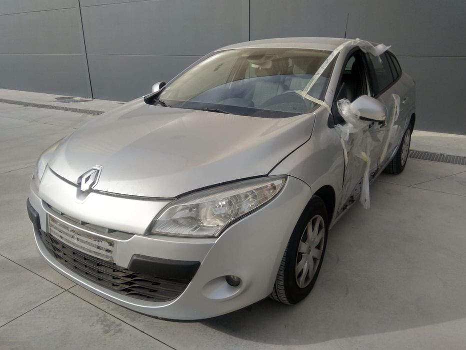 RENAULT MEGANE III Grandtour - 2010 - Para Peças