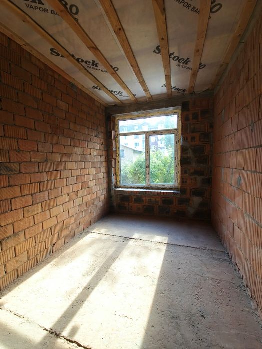Якісний Таунхаус біля парку Центральний