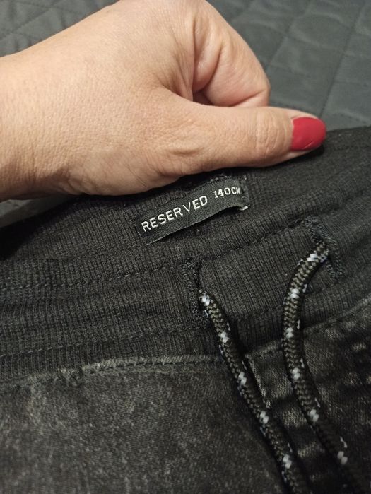 Spodnie jeansy chłopięce Reserved r. 140