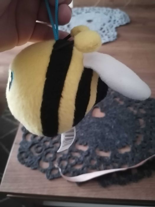 Pluszak pszczółka zawieszka