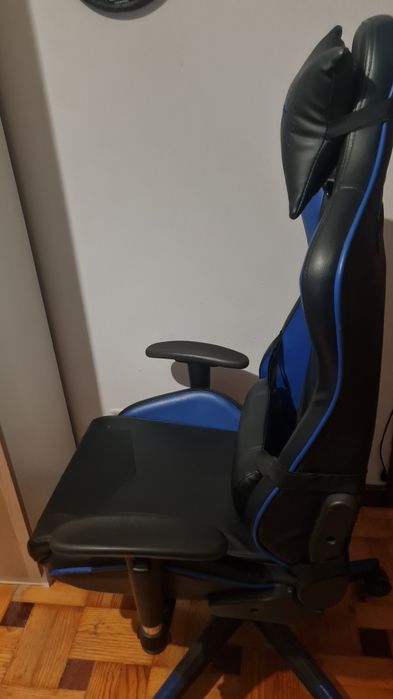 Cadeira gaming marca DRIFT.