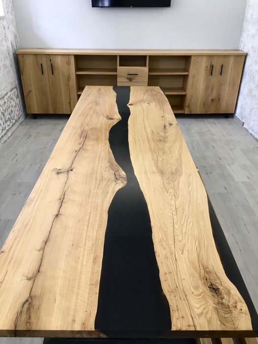 Обідні столи з натурального масиву, Слебу.