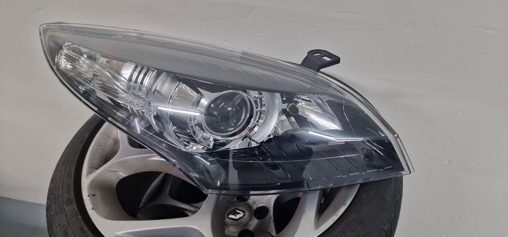 Farois xenon megane iii fundo preto